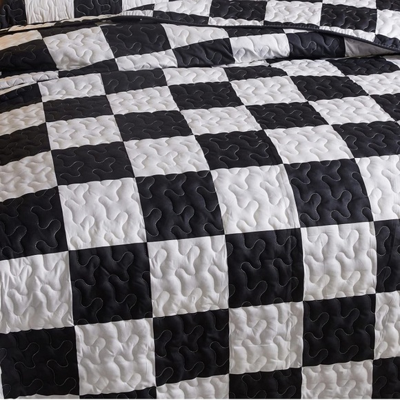Checkered Quilt Set Queen Size Geometric Plaid/Grid Pattern - Picture 6 of 7